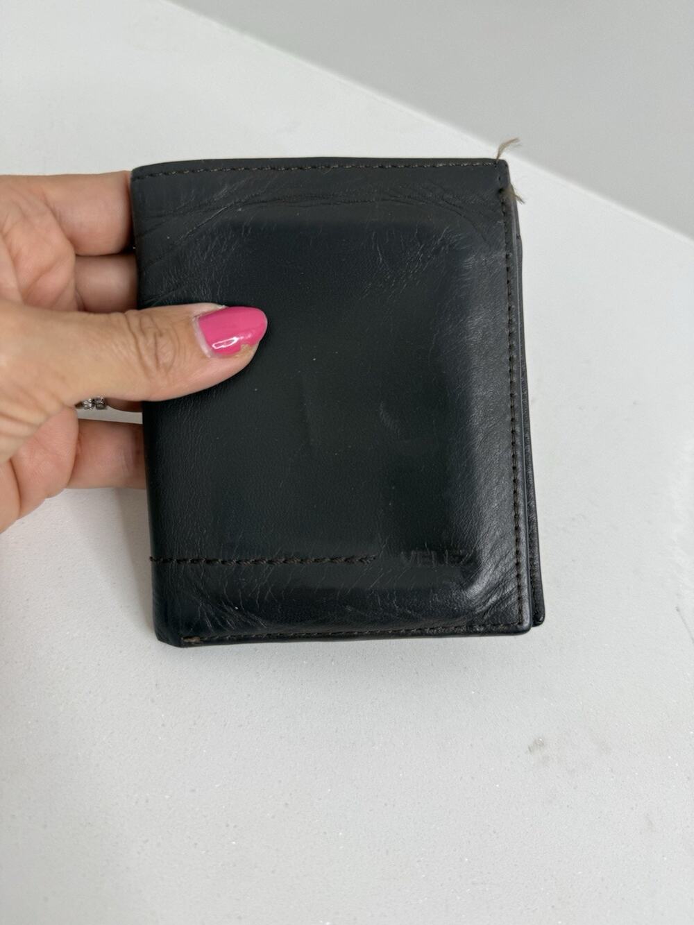 Velez Men's leather Bi-fold wallet with card holders Black
